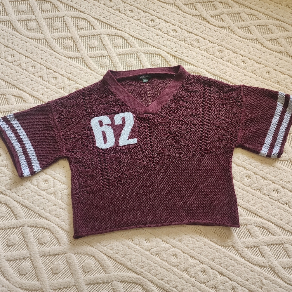 S Wild Fable Maroon Knit Crop Top with Number Design